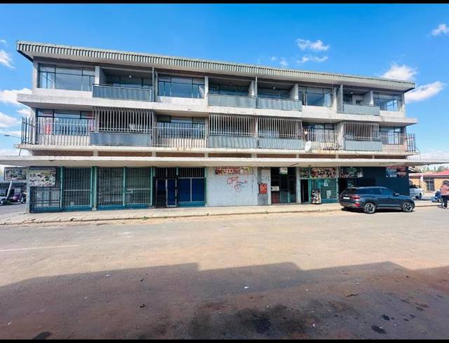 20 BEDROOM HOUSE FOR SALE IN ELSBURG